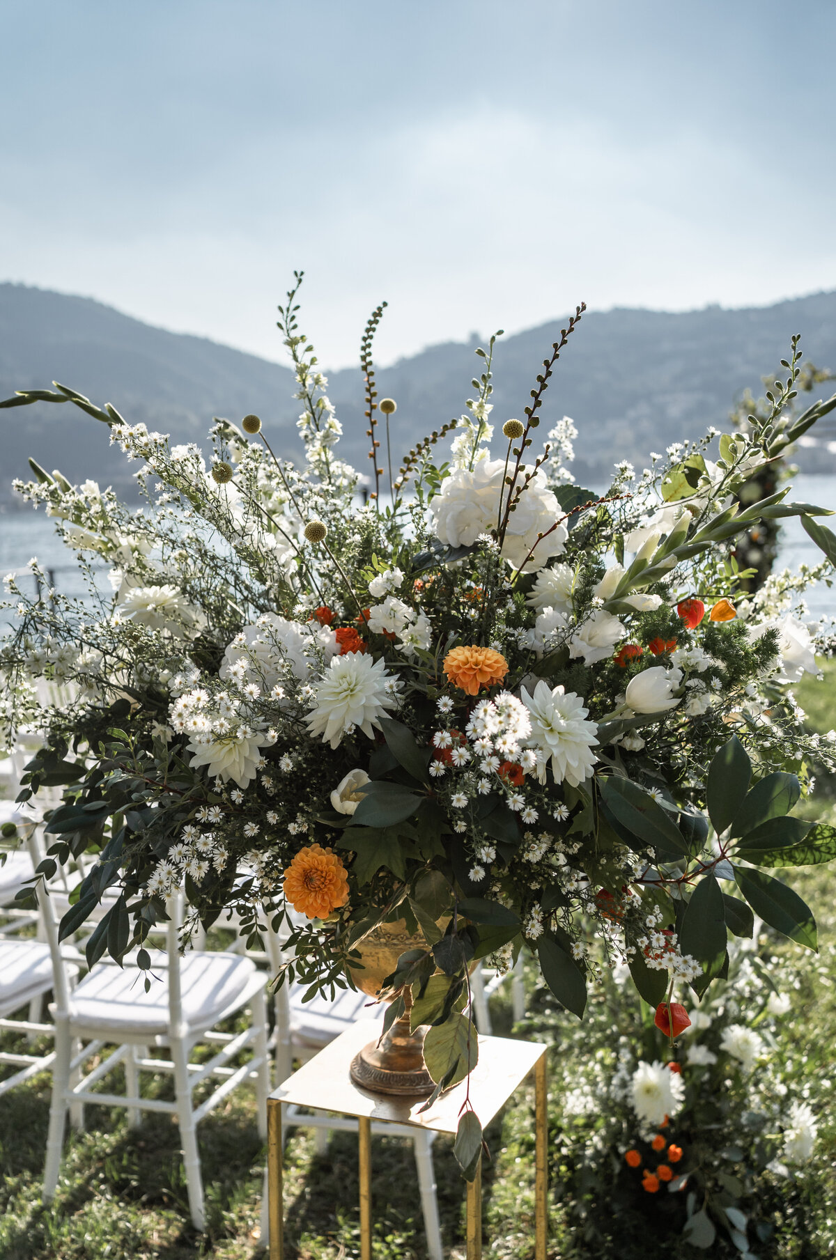 Wedding ceremony flowers at Villa Geno