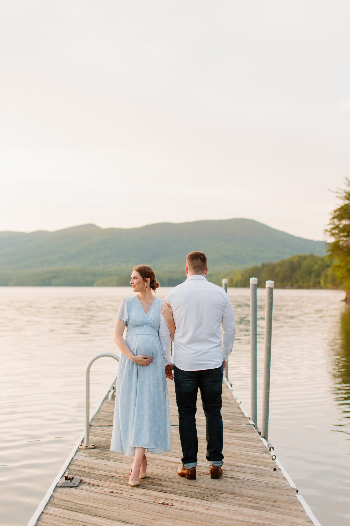 Documentary-Maternity-Session-at-Carvins-Cove-RJ-111