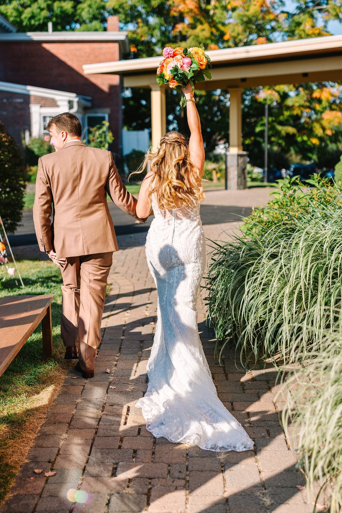 Vibrant_Palm_Springs_Inspired_Red_Barn_at_Outlook_Farm_Summer_Photography_Maine_Wedding_Photographer_0062