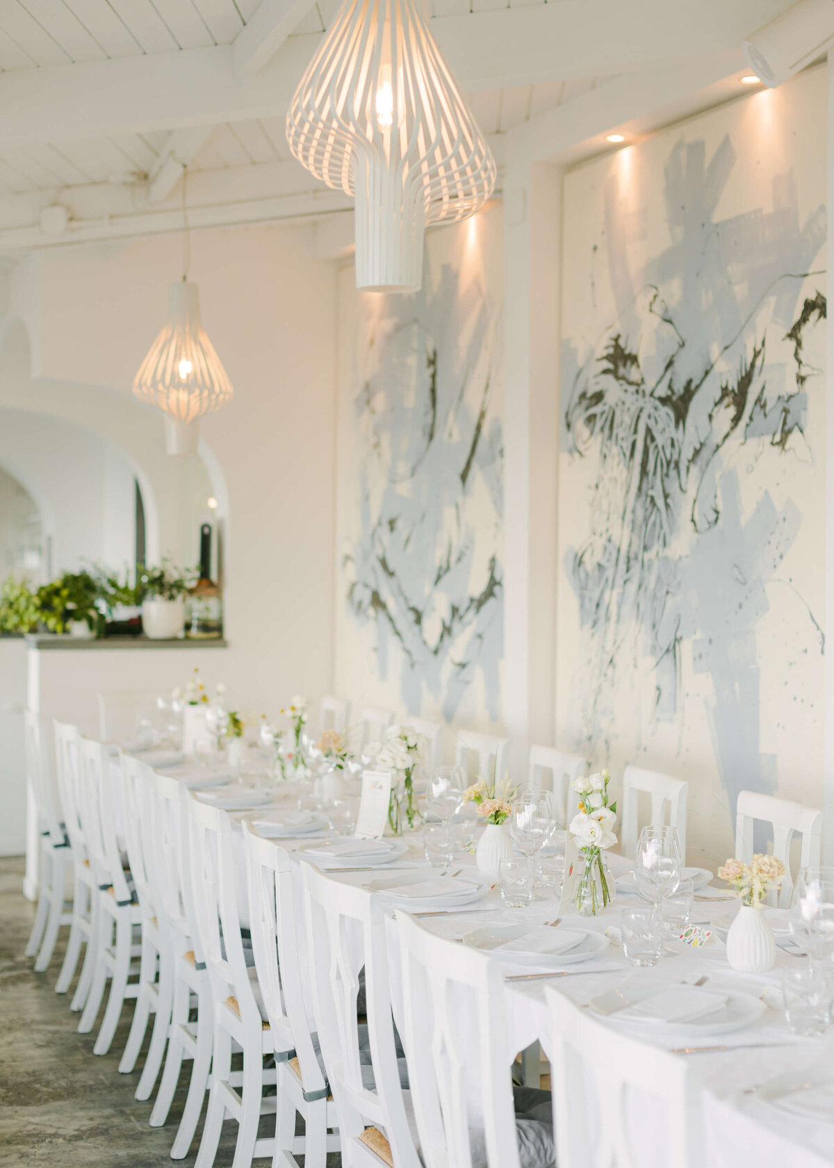 chloe-winstanley-italian-wedding-positano-welcome-dinner-tablescape