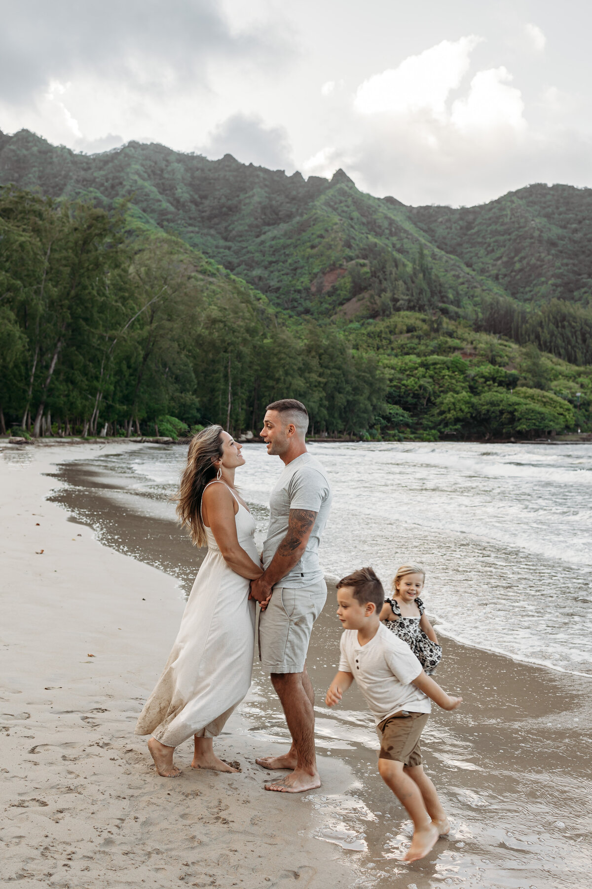 kahana-bay-beach-family-photos-57