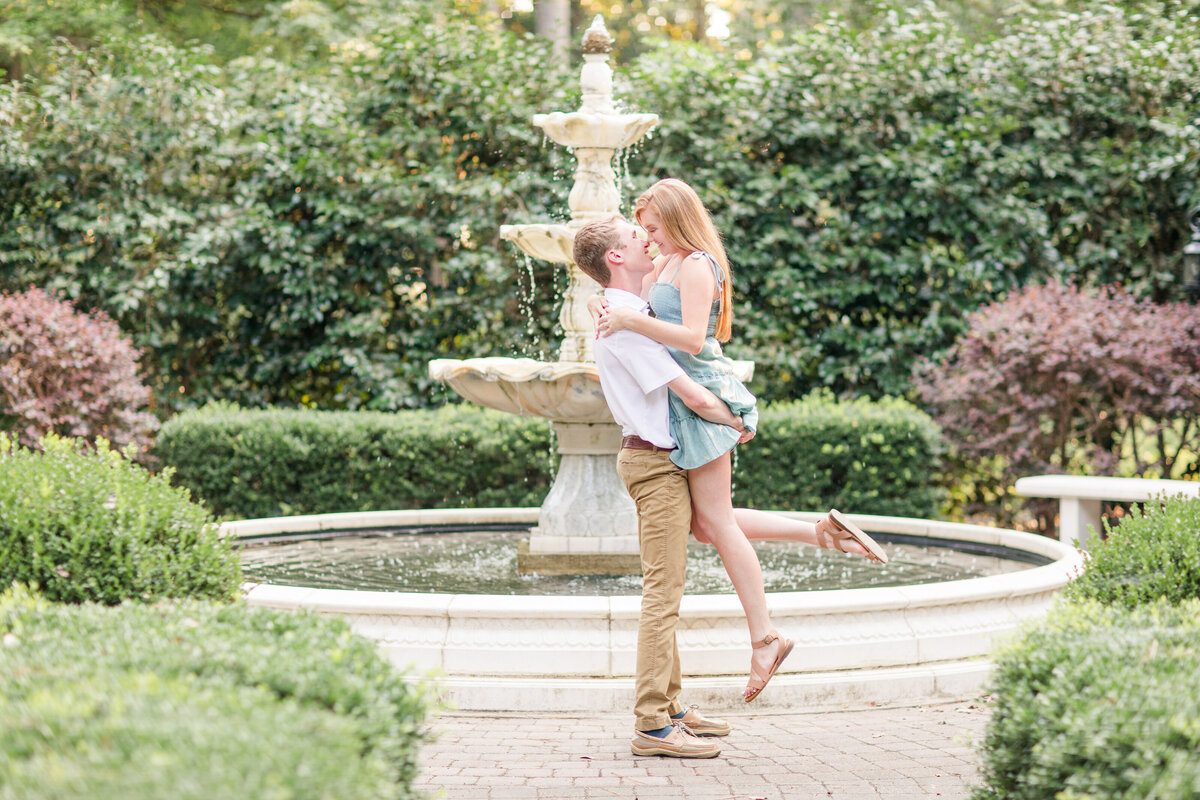 Jennifer B Photography-Weymouth Gardens-Southern Pines-Jackson and Hannah-Engagement-2020-0085