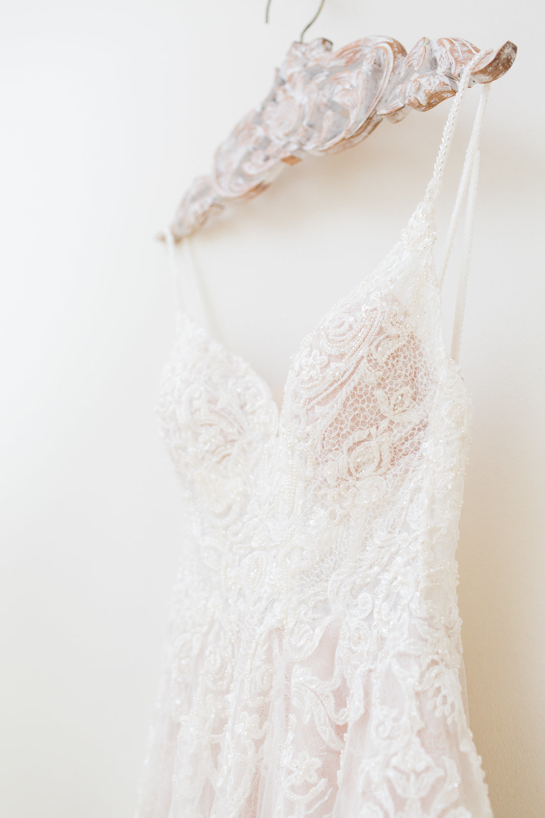 lace wedding dress