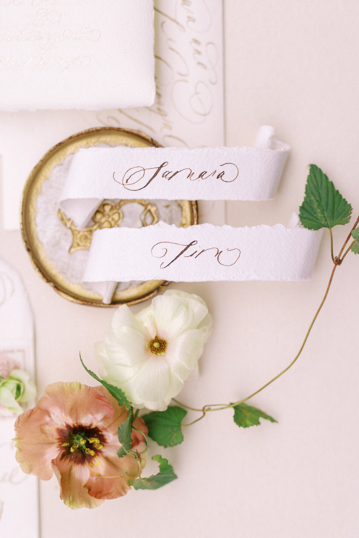 Maïlys Fortune Photography Husband Wife Wedding Weddings Photography France Switzerland Italy Timeless Dreamy Imagery Bilingual French English Destination Weddings Destination Wedding Provence French Riviera Paris Lake Como Tuscany7