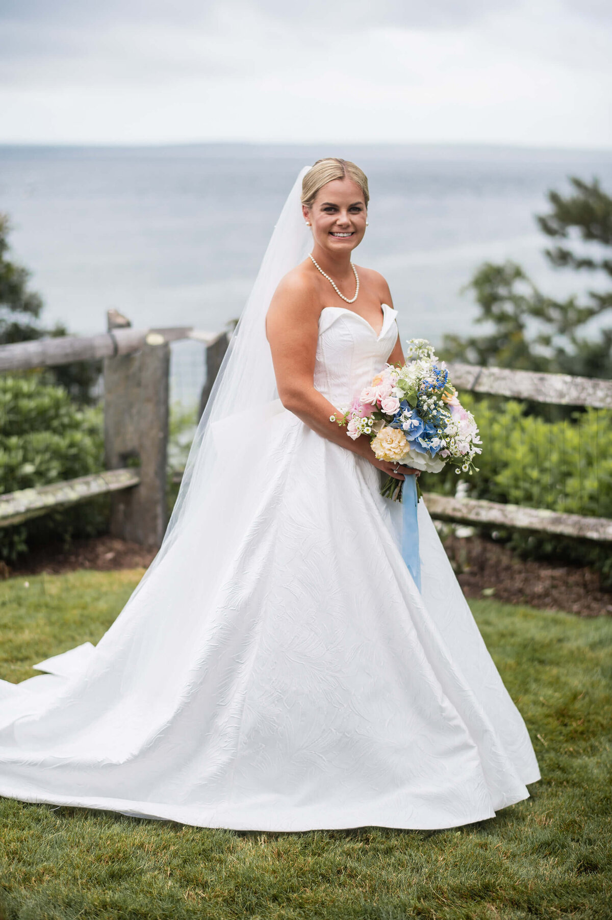 04-At-Home-Classic-Tented-Wedding-Cape-Cod-Wedding-Planner-Mary-Thornton-Events