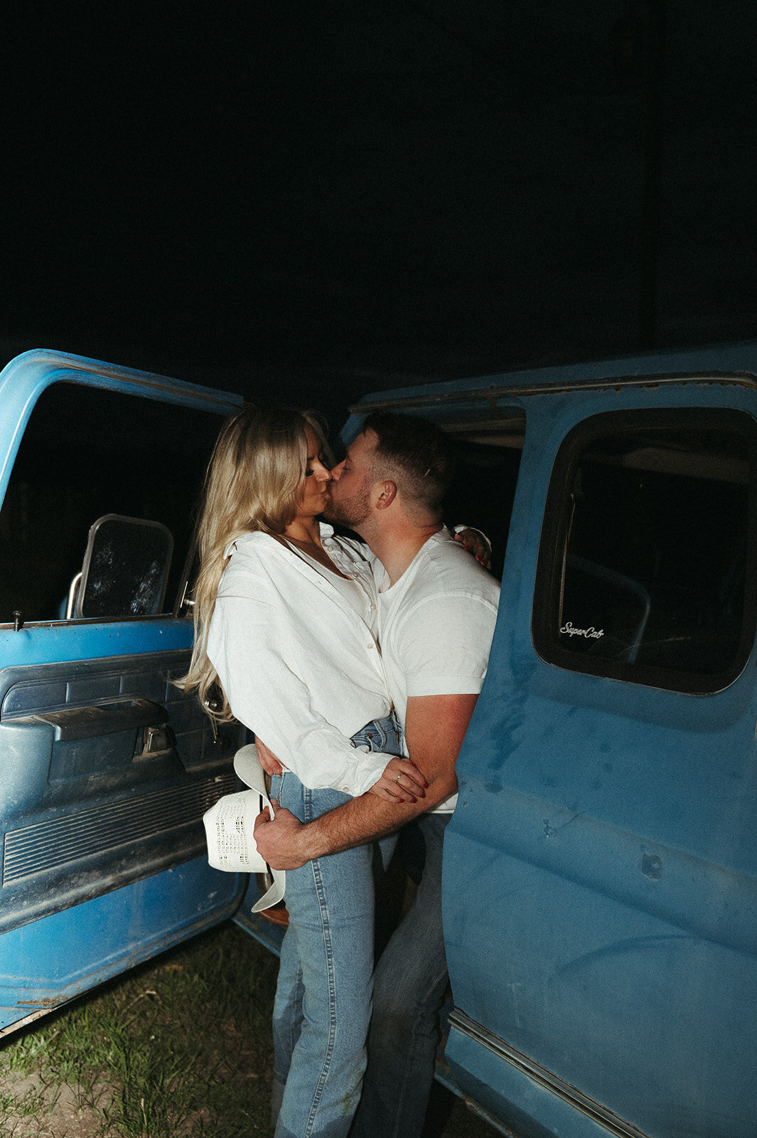 presley-gray-nighttime-western-montana-engagement0261