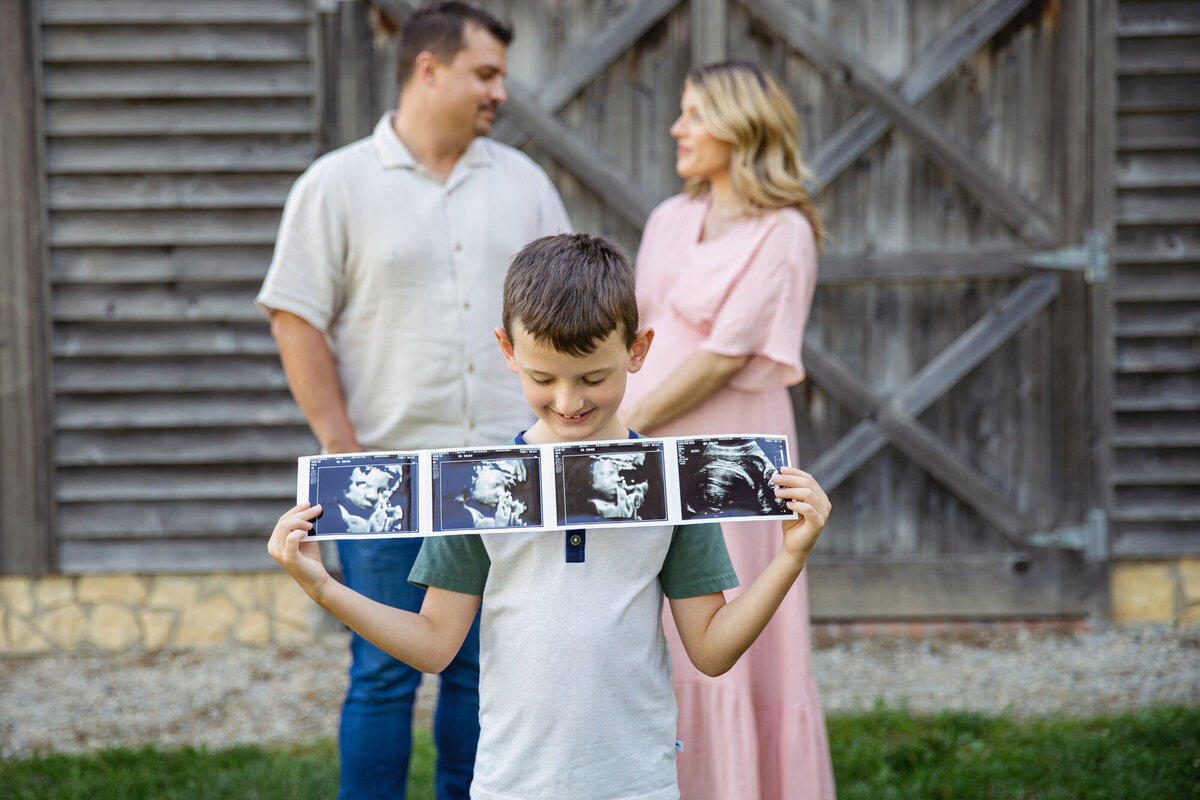 Janesville-Maternity-Photographer (37)