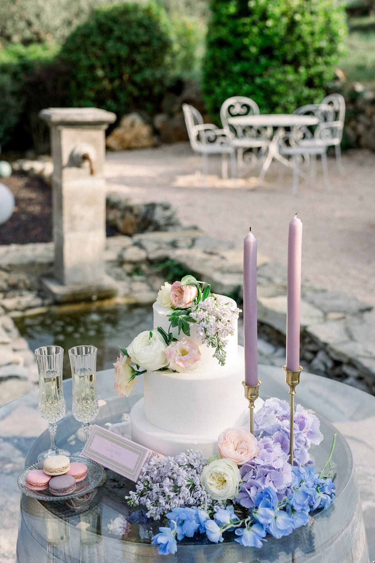 Wed-Love-Provence-wedding-Tom-Sienna-lavender-12