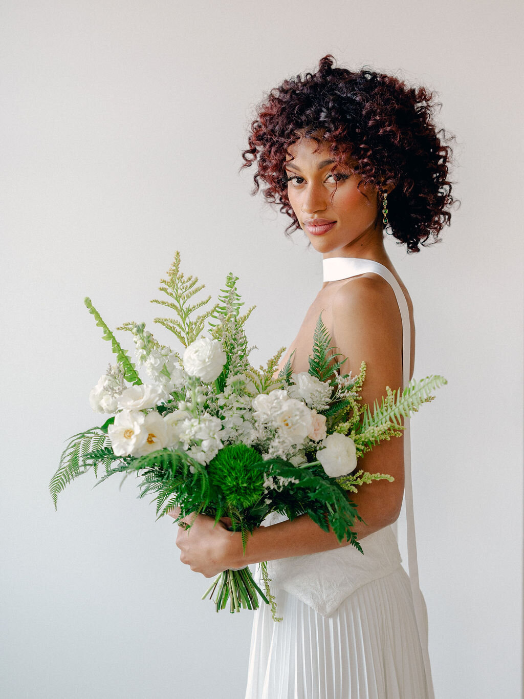 ModernBridalFashionwithGreenFlorals-AlisonBrookePhotography-48