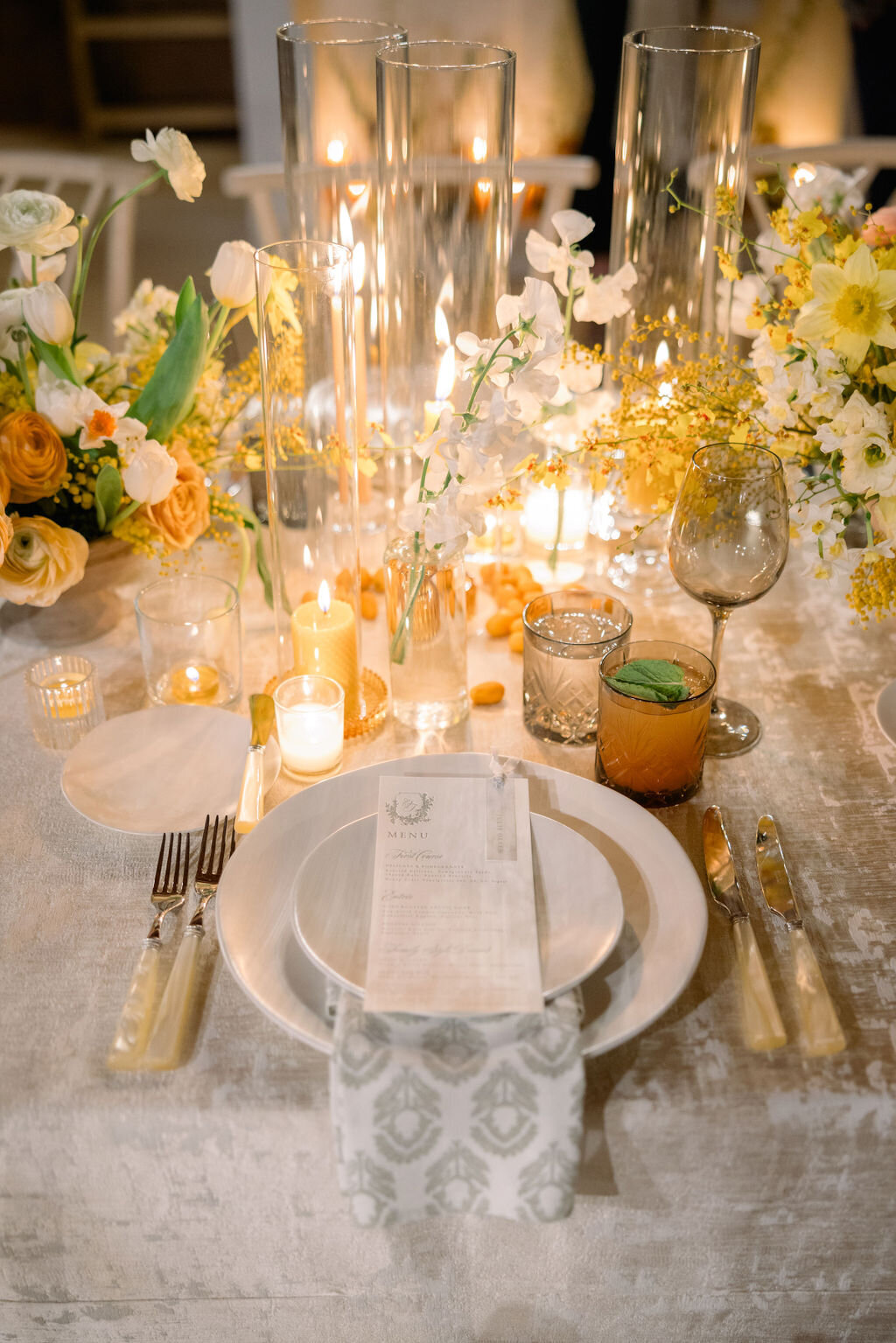 luxury-tablescape-for-company-retreat-at-willow-hill-ct