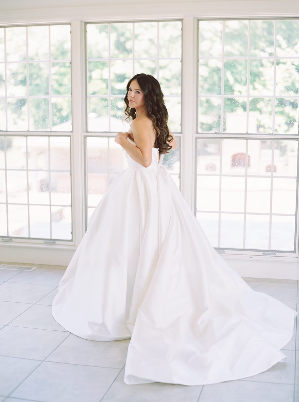 2025_05_17 Jenna + Gray Lake Club Wedding-web-00016