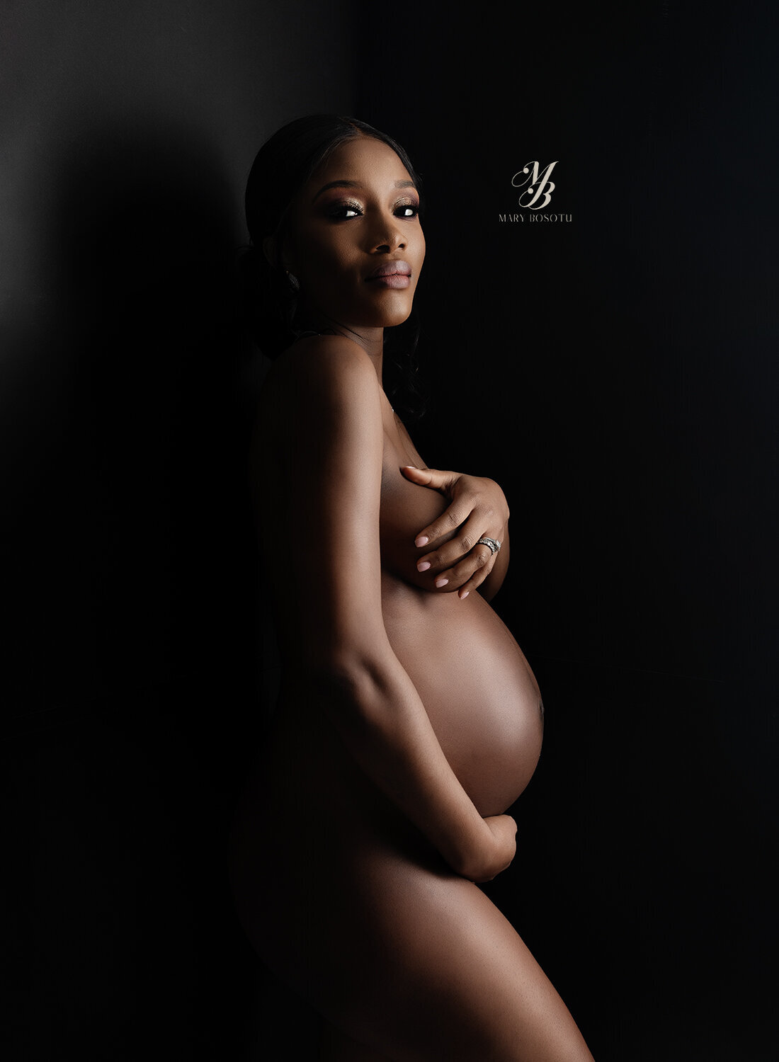 best Maryland maternity photographer, maternity portraits Baltimore, maternity photography near me, Crofton MD maternity photos