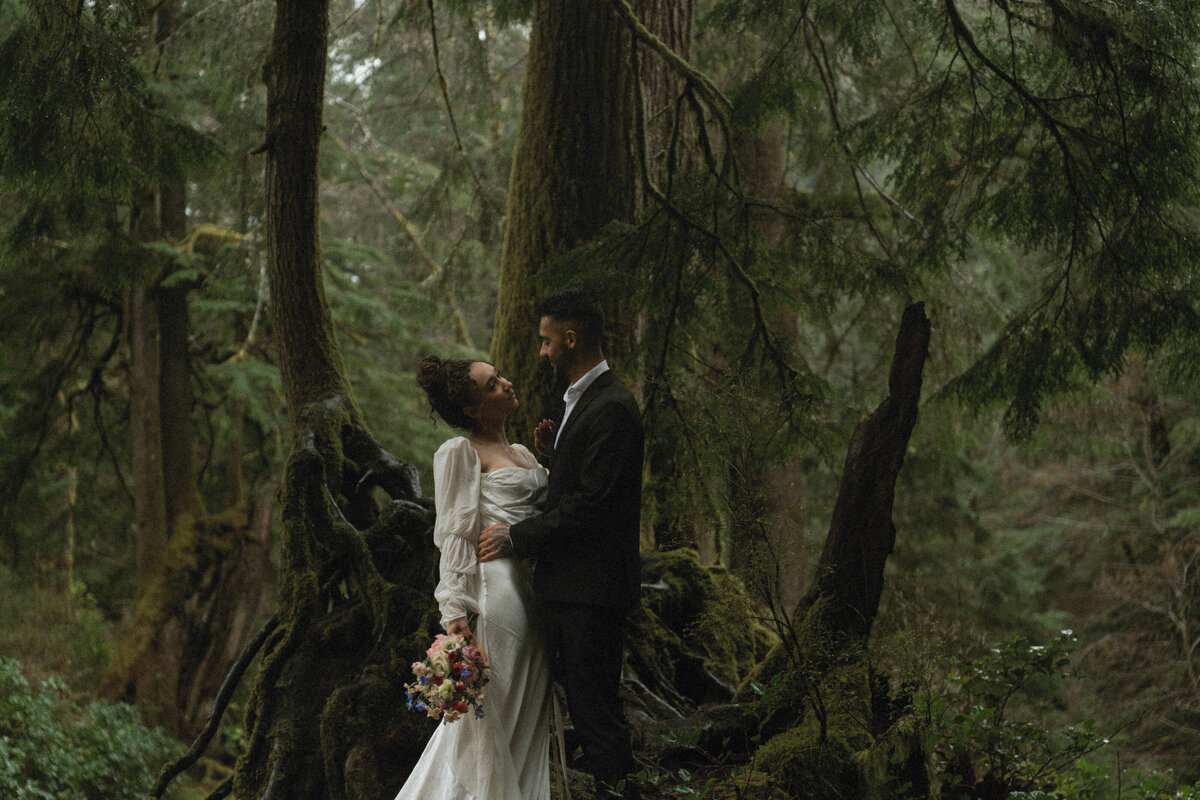 elopement oregon short sands beach - lizarrietaphotography-76