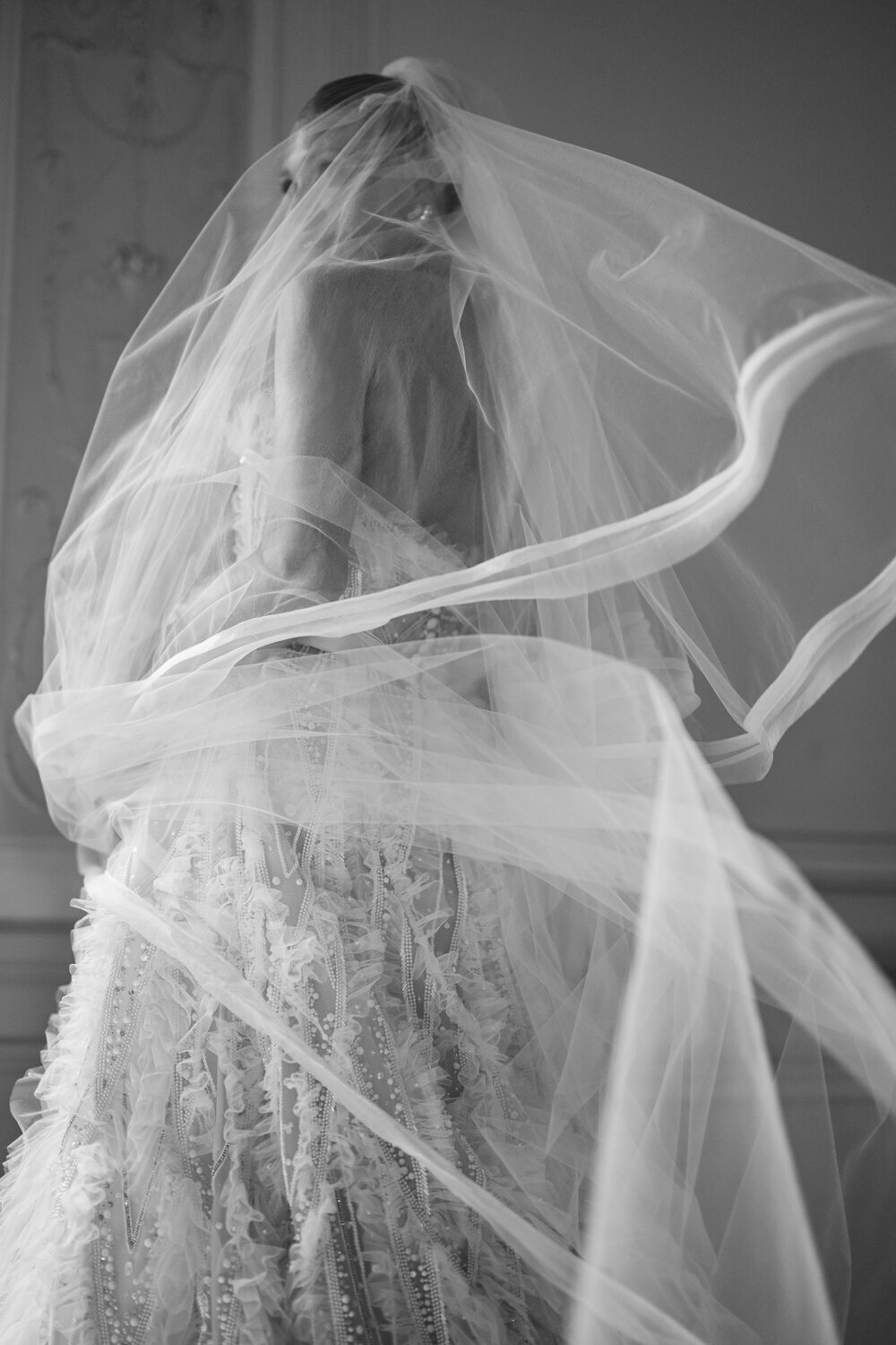 newport-wedding-bride-eliesaab-wedding-dress-geln-manor-wedding-karenadixon©-2024