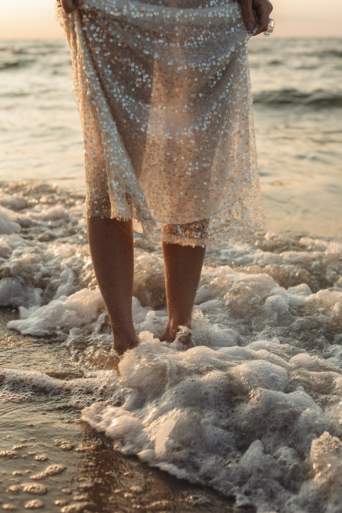 kaboompics_rays-at-the-beach-a-sparkling-moment-32944
