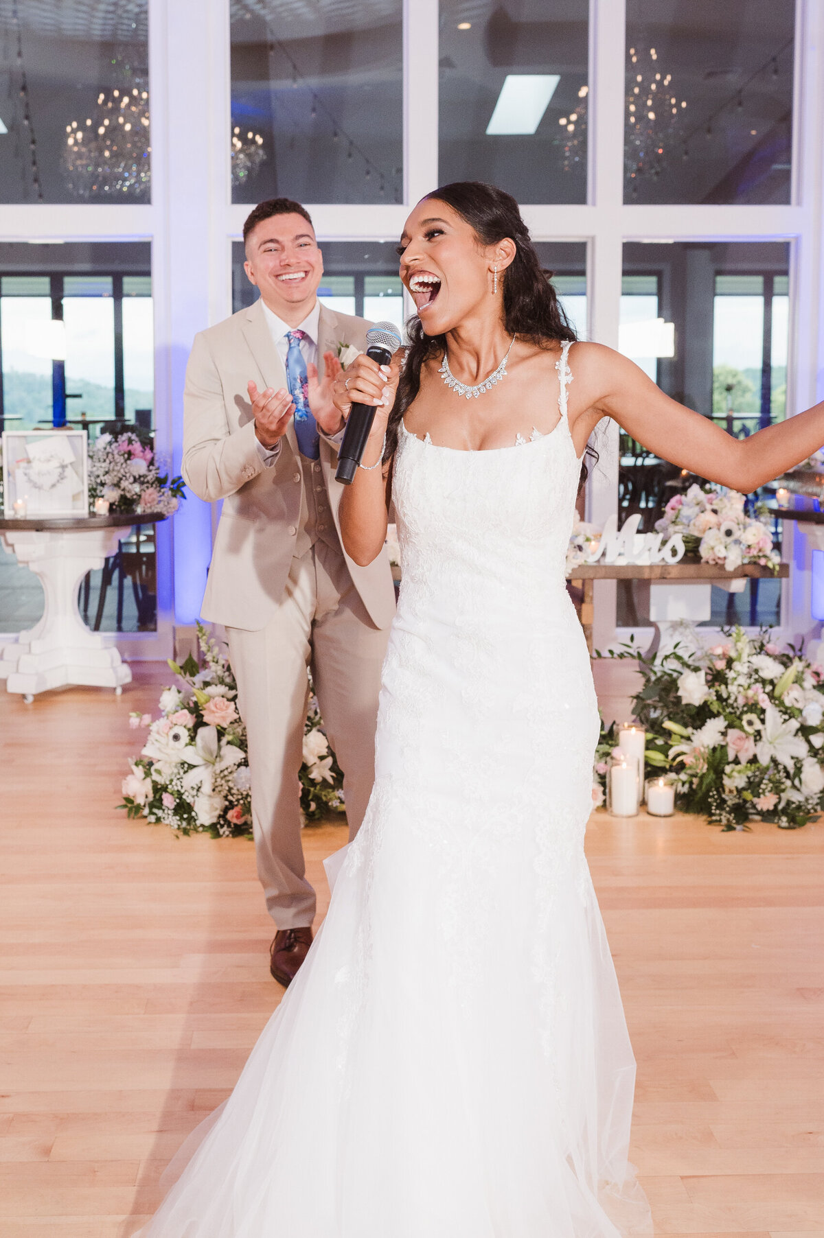skyview-golf-club-wedding-reception-ballroom-photos-by-suess-moments
