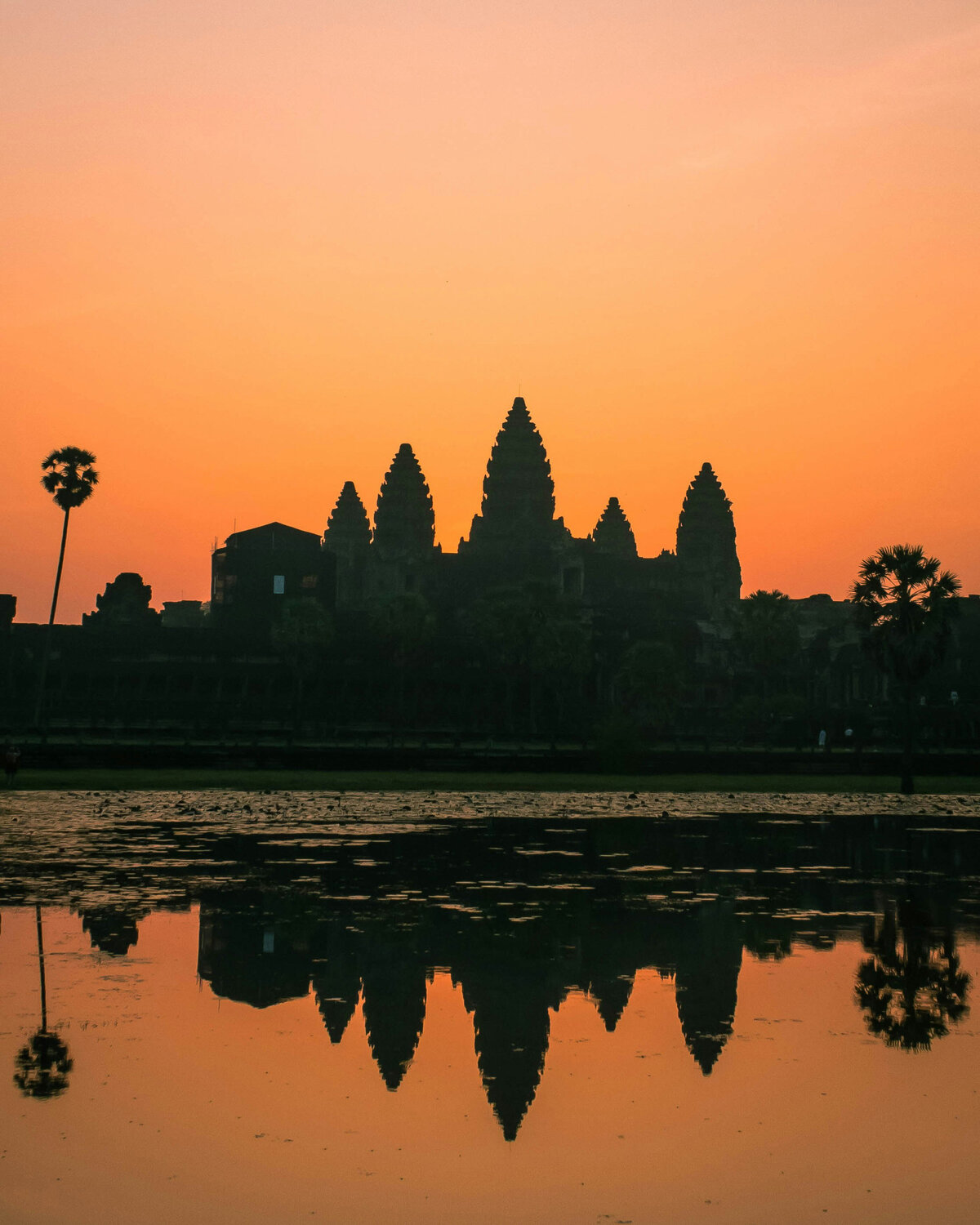 Angkor Wat temple silhouetted at sunrise, representing House of Imara’s curated journeys in Southeast Asia.