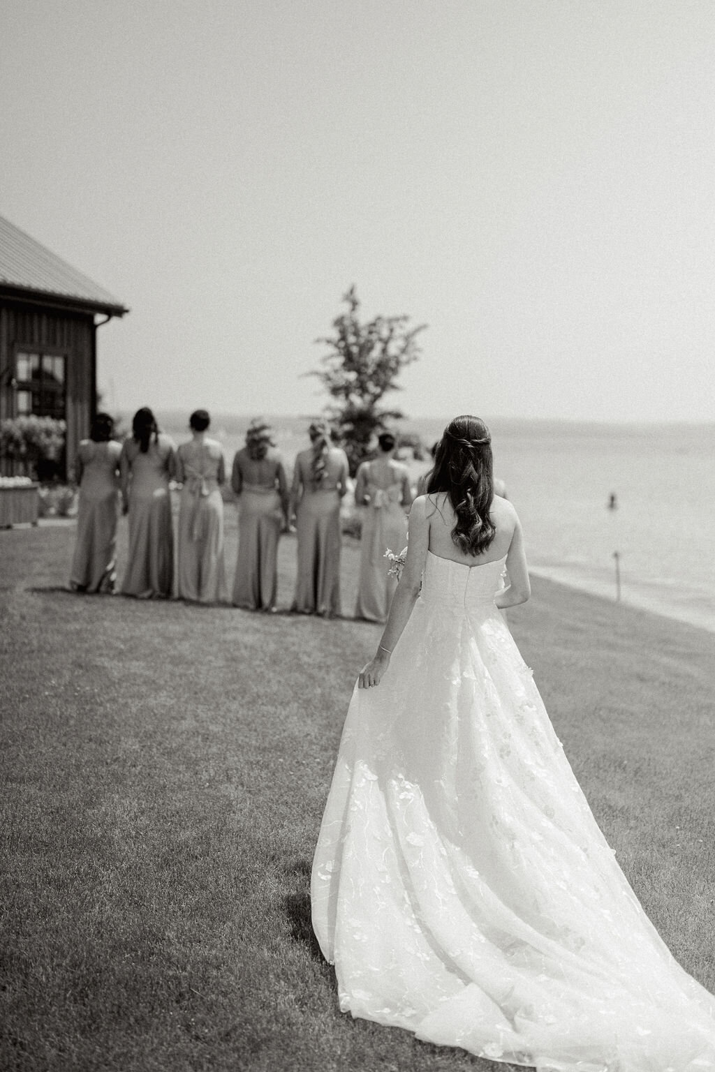 Lake-House-On-Canandaigua-Wedding-Bride-Portraits-Verve-Event-Co-Finger-Lakes-New-York-Wedding-Planner (9)