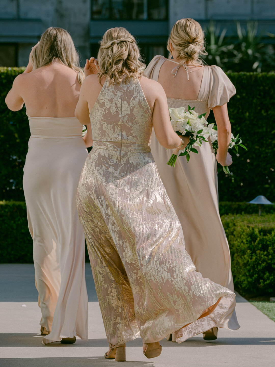 A breathtaking Destination Wedding, where Ana and Colin exchanged vows against the backdrop at Newport Beach Orange County Coastal Resort captured with a timeless, editorial eye by Michael Asmussen, an internationally recognized destination wedding photographer specializing in luxury celebrations. Explore more of Michael’s work in Orange County, Palm Springs, Los Angeles, San Diego, Tokyo Japan, Las Vegas, Seoul and beyond.