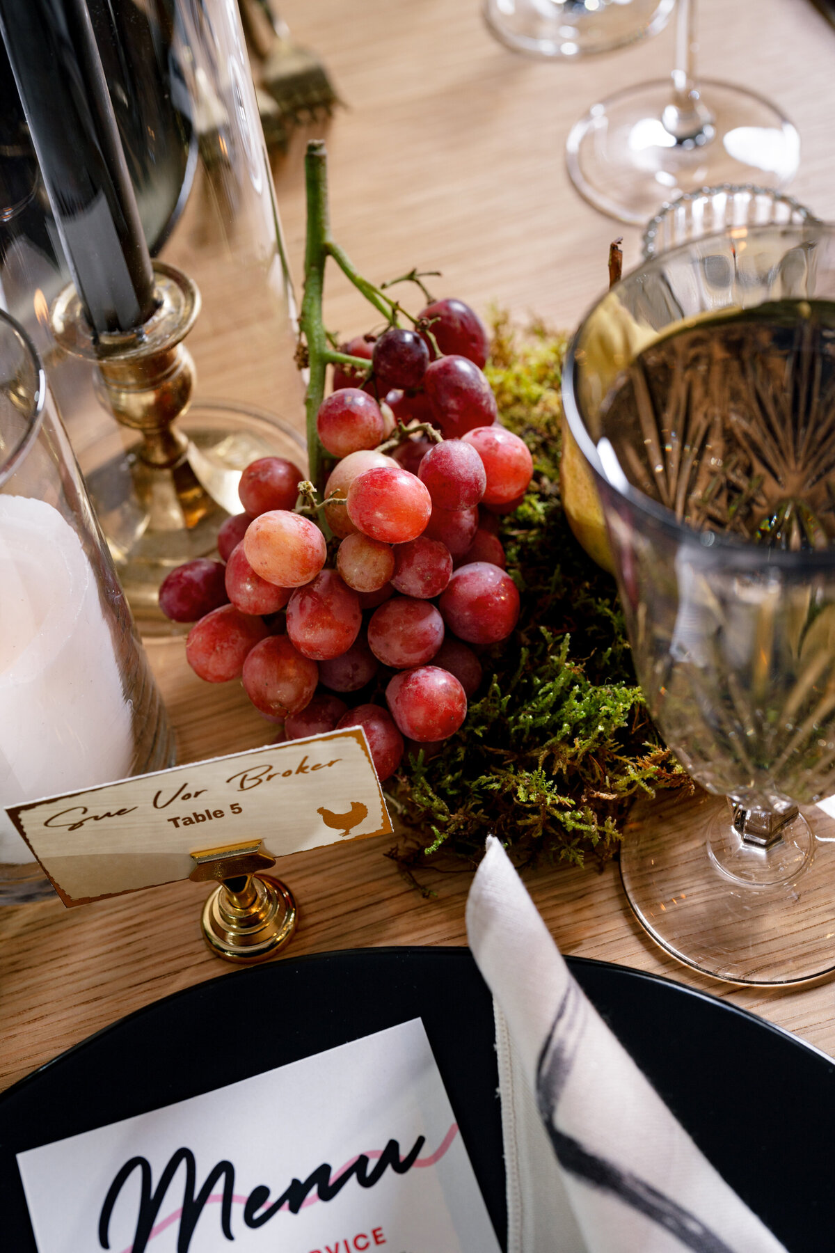 Berlez-Aspen-Avenue-Chicago-Wedding-Photographer- Clementine-Events-Thistle-&-Plume-Shannon-O’Brien-Makeup-Daniela-Kosta-Beauty-Sarabande-The-Robey-Vogue-Magazine-Editorial-Edgy-113