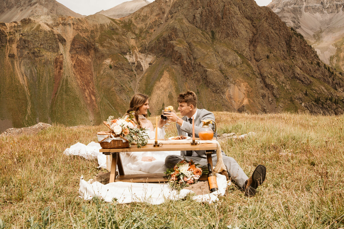 ourayelopement_picnicletters-7