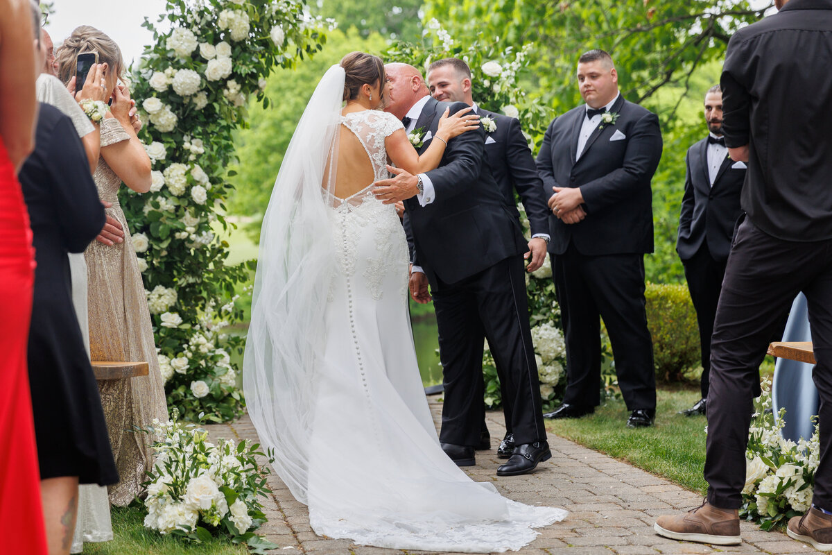 wedding-ceremony-springfield-country-club-wedding-12