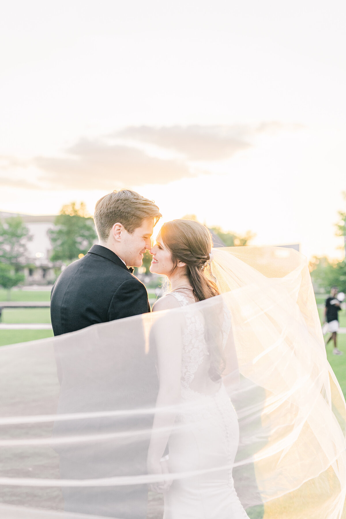 Huntsville Museum of Art Wedding - Lauren Elliott Photography - Janie & Brandon-1535