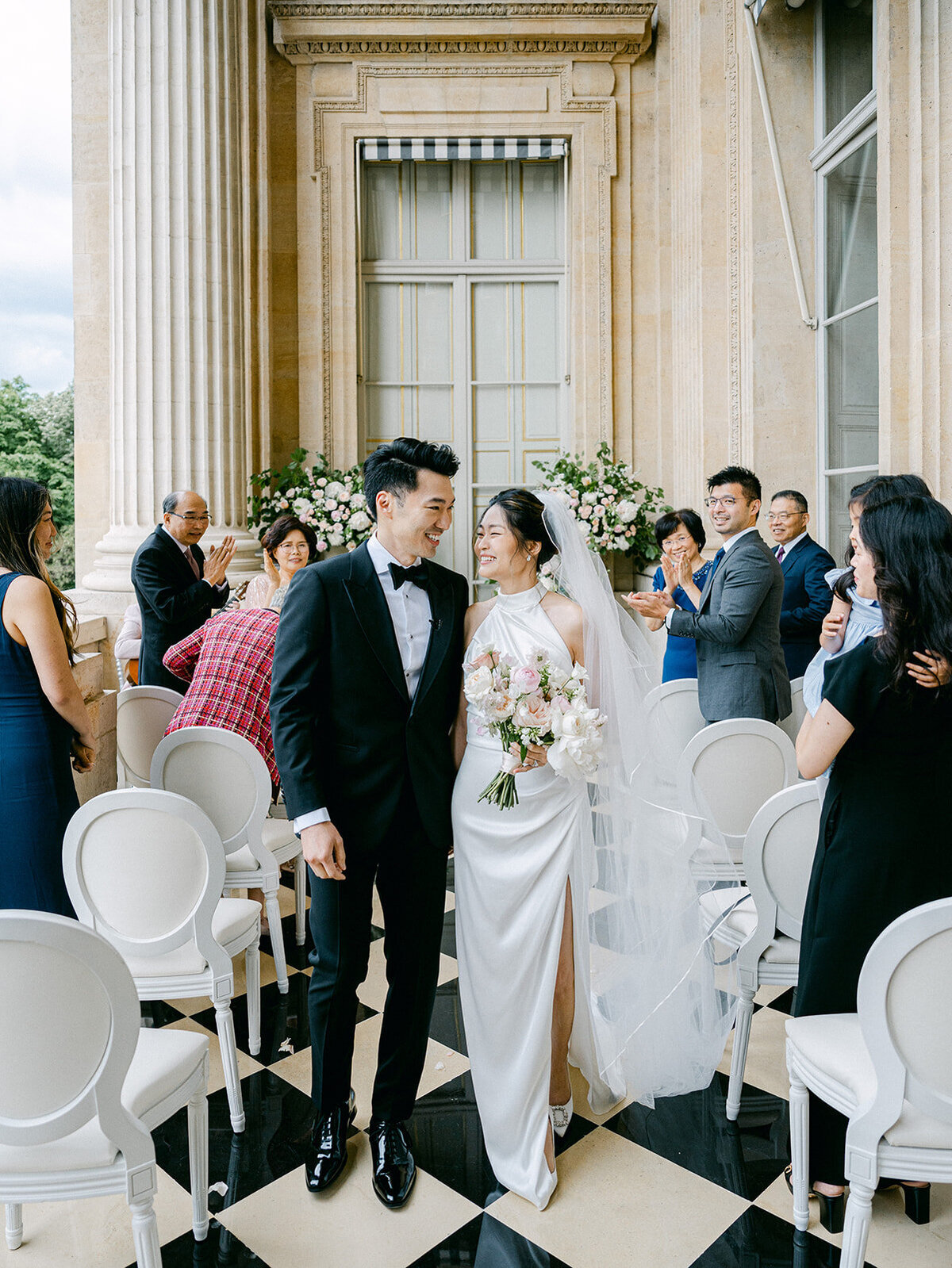 Alexandra-Vonk-romantic-and-luxury-wedding-in-paris17