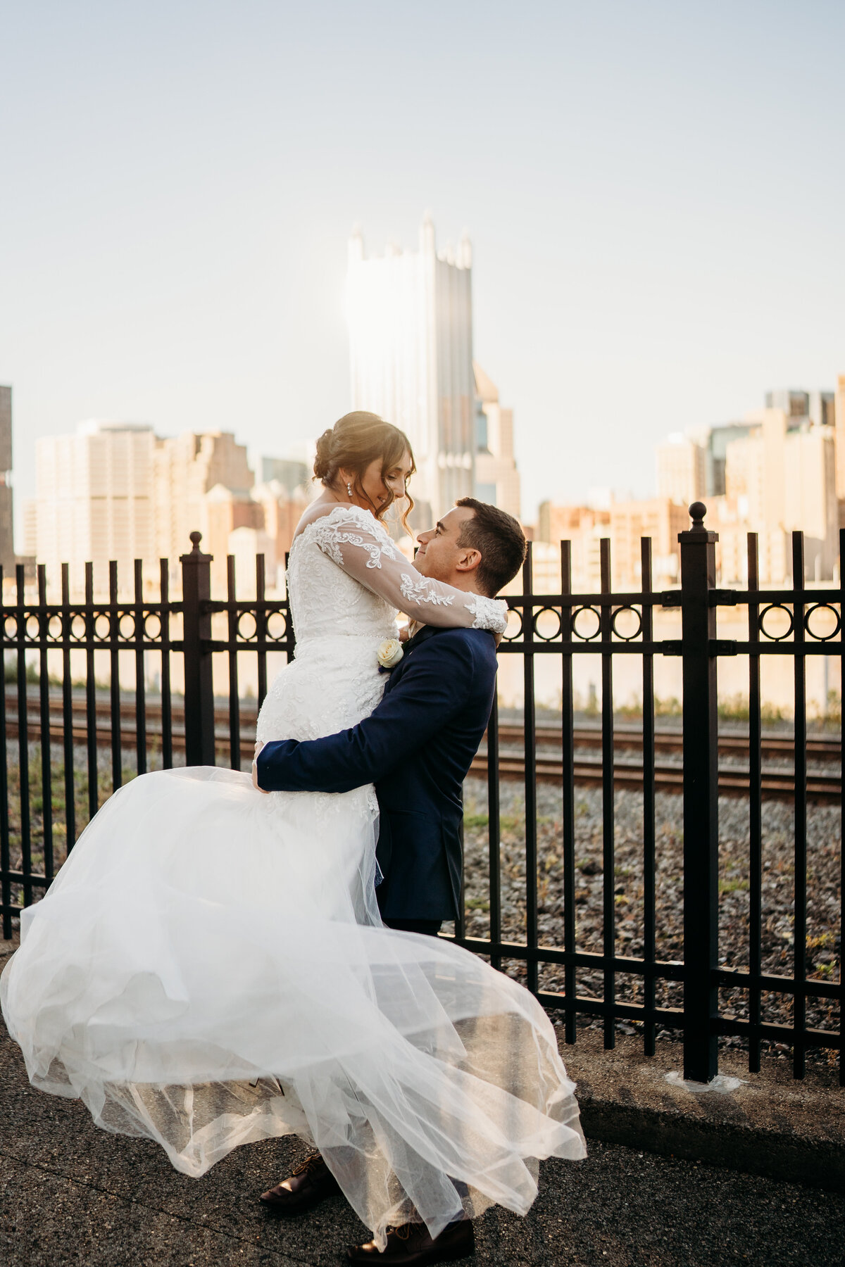 Artistic Pgh Wedding Photographer2
