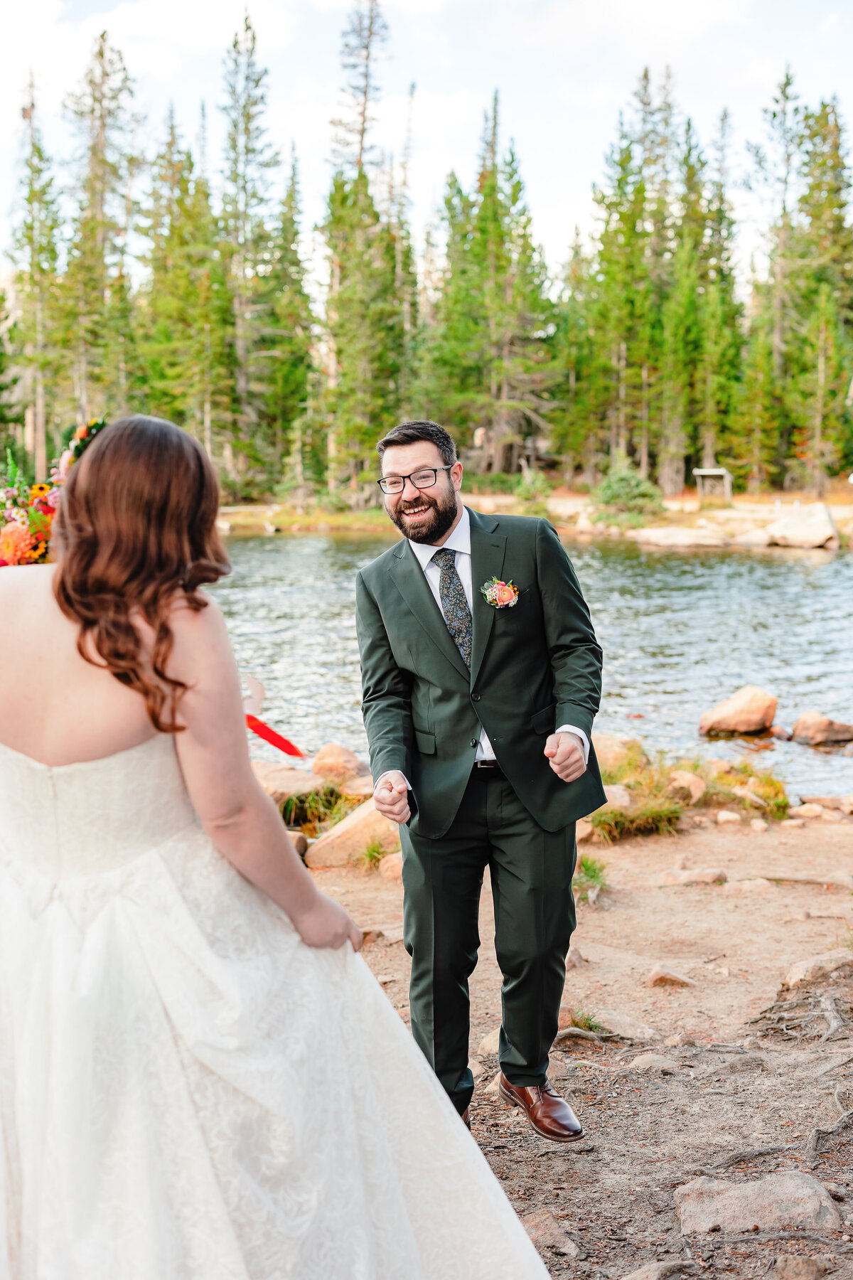 intimate-elopement-first-look-photo-couple