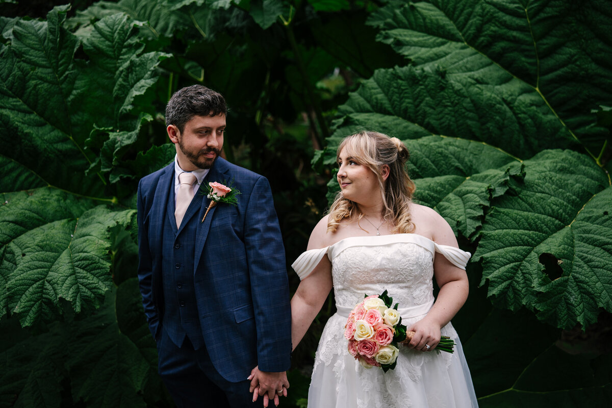 Swansea wedding photographer portrait session, clyne gardens, relaxed wedding photo