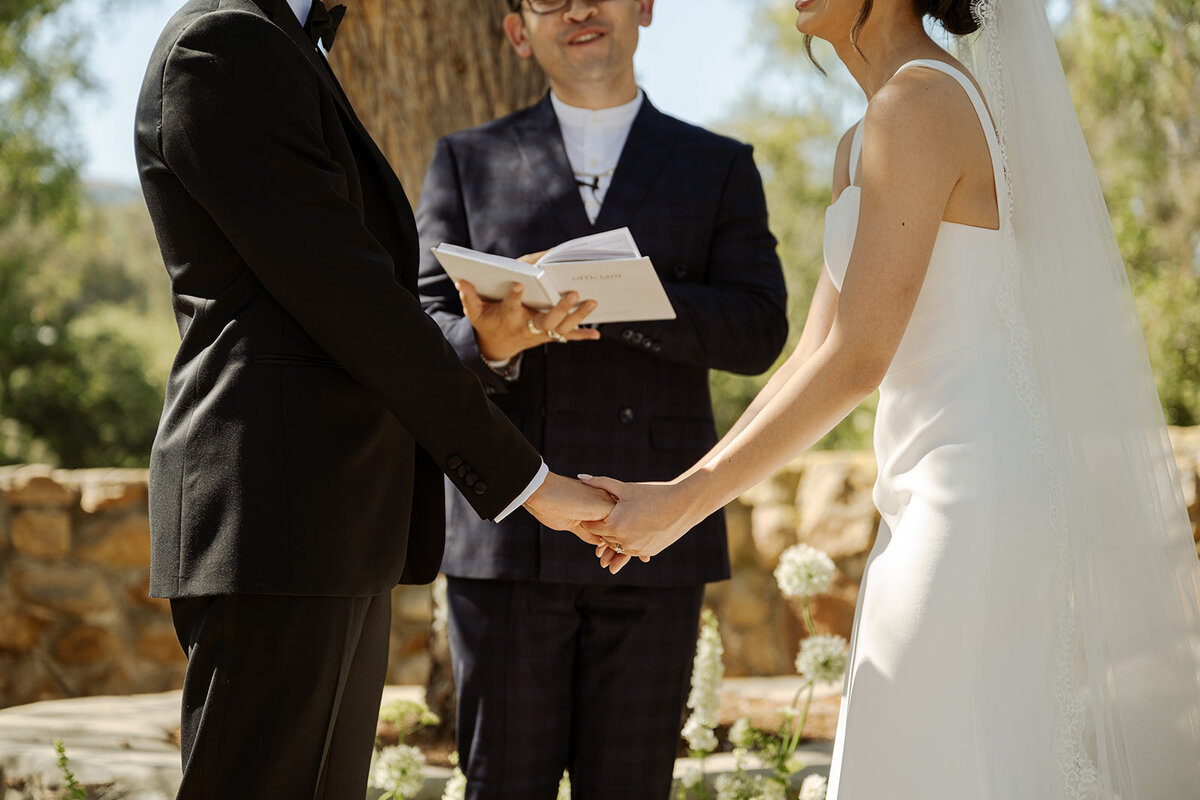 meagan-hilss-events-wedding-ceremony-entrance