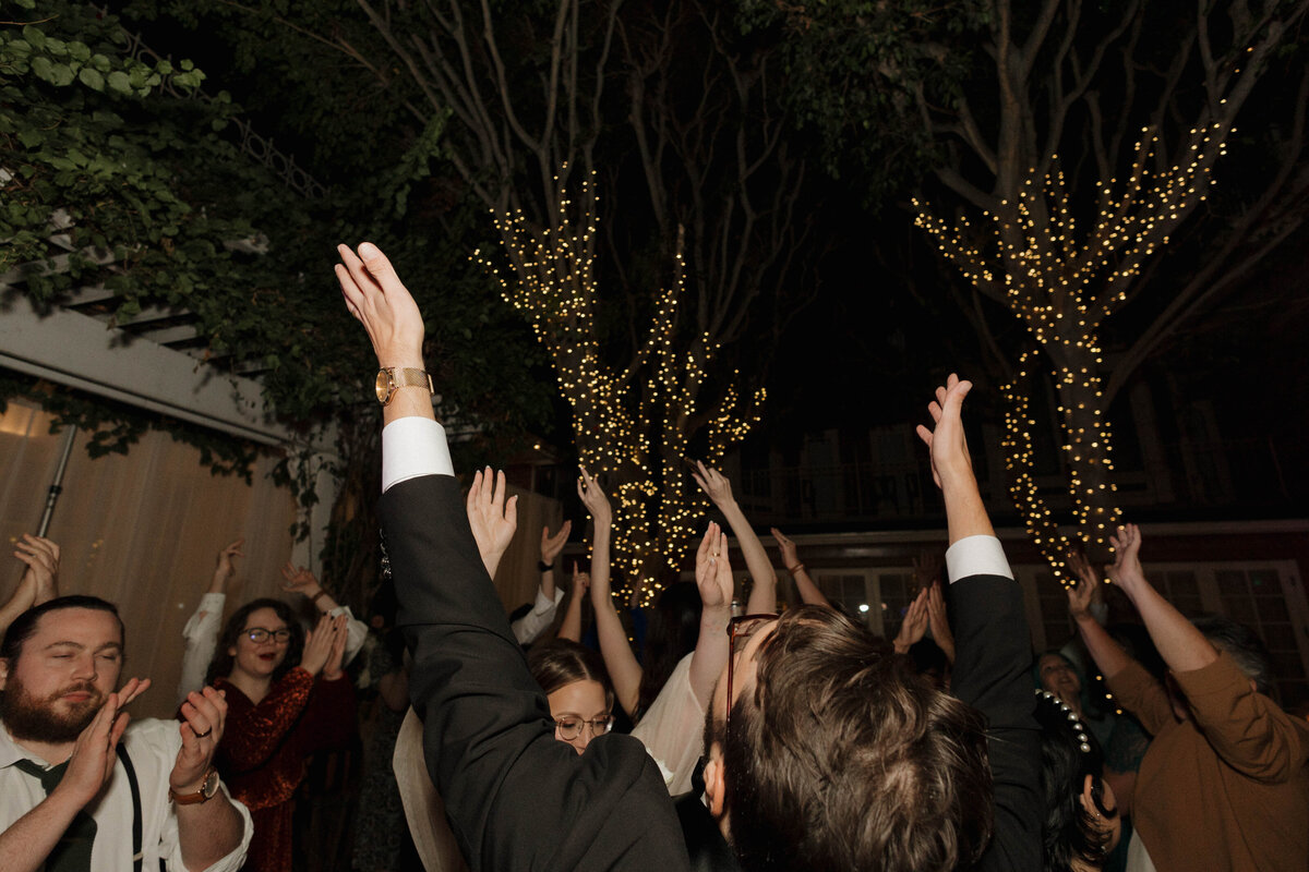 horton-plaza-hotel-san-diego-wedding-raven-berlin-photo-1158