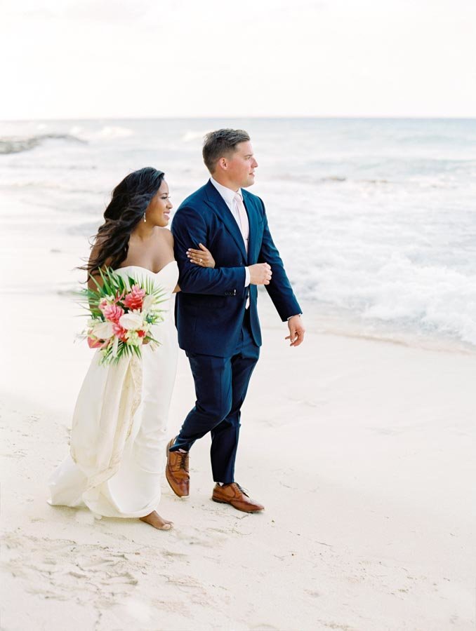 Tropical Destination Wedding Photographer © Bonnie Sen Photography