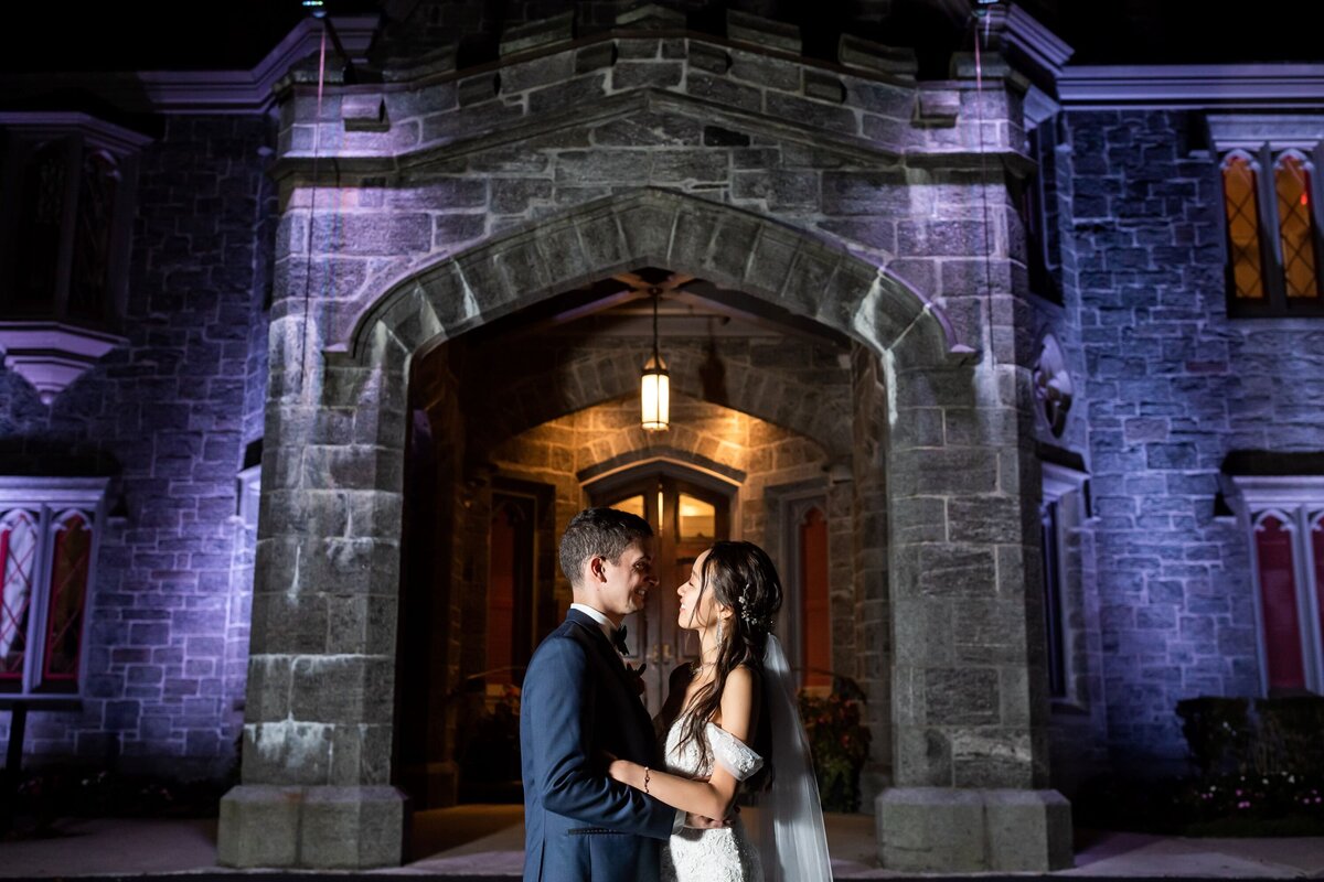 emma-cleary-new-york-nyc-wedding-photographer-videographer-venue-whitby-castle-17