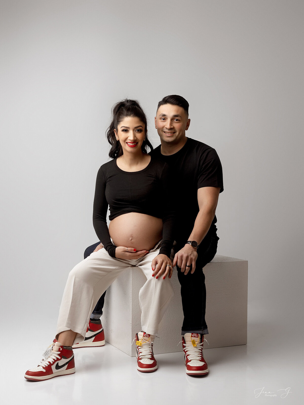 couple maternity photoshoot
