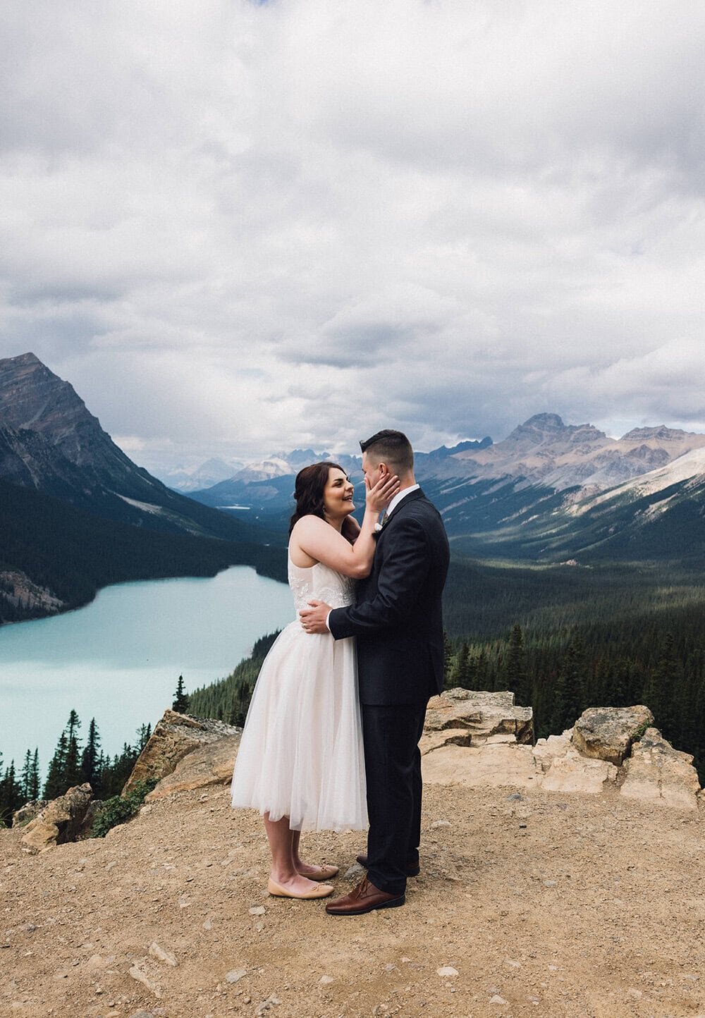 Alberta elopement and micro-wedding galleries by Allie Knulls Photography