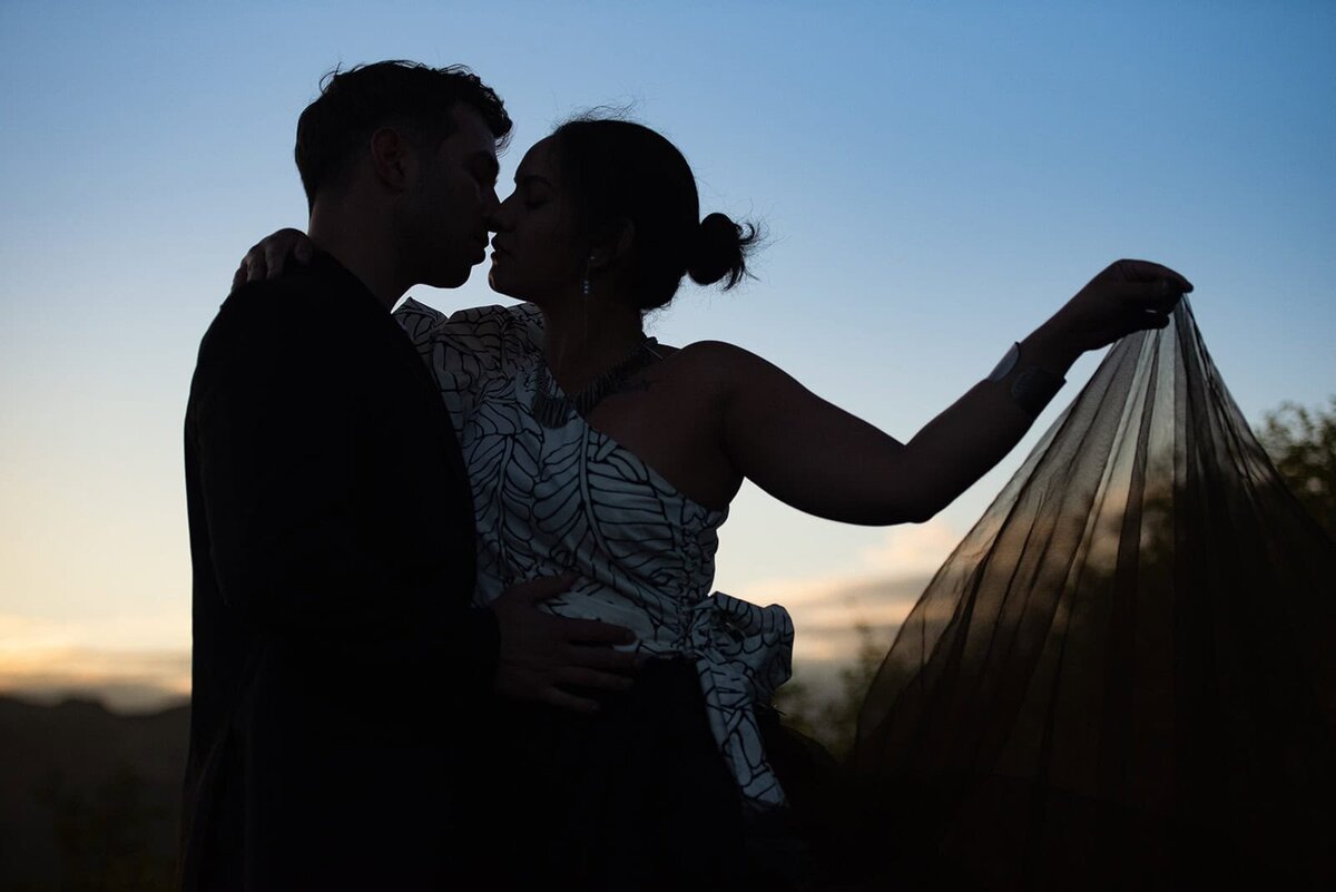 best-photographer-for-romantic-weddings-on-glaciers-in-alaska-Soul-and-Sky-Weddings