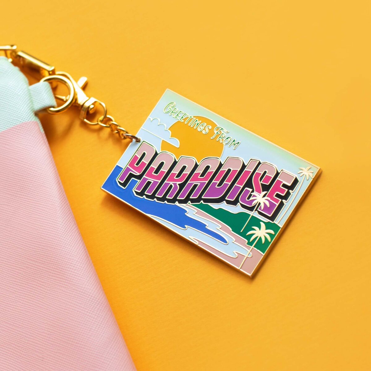 Rose-and-Palm-Studio_Portfolio_Studio-DIY_Cant-Clutch-This_Graphic-33