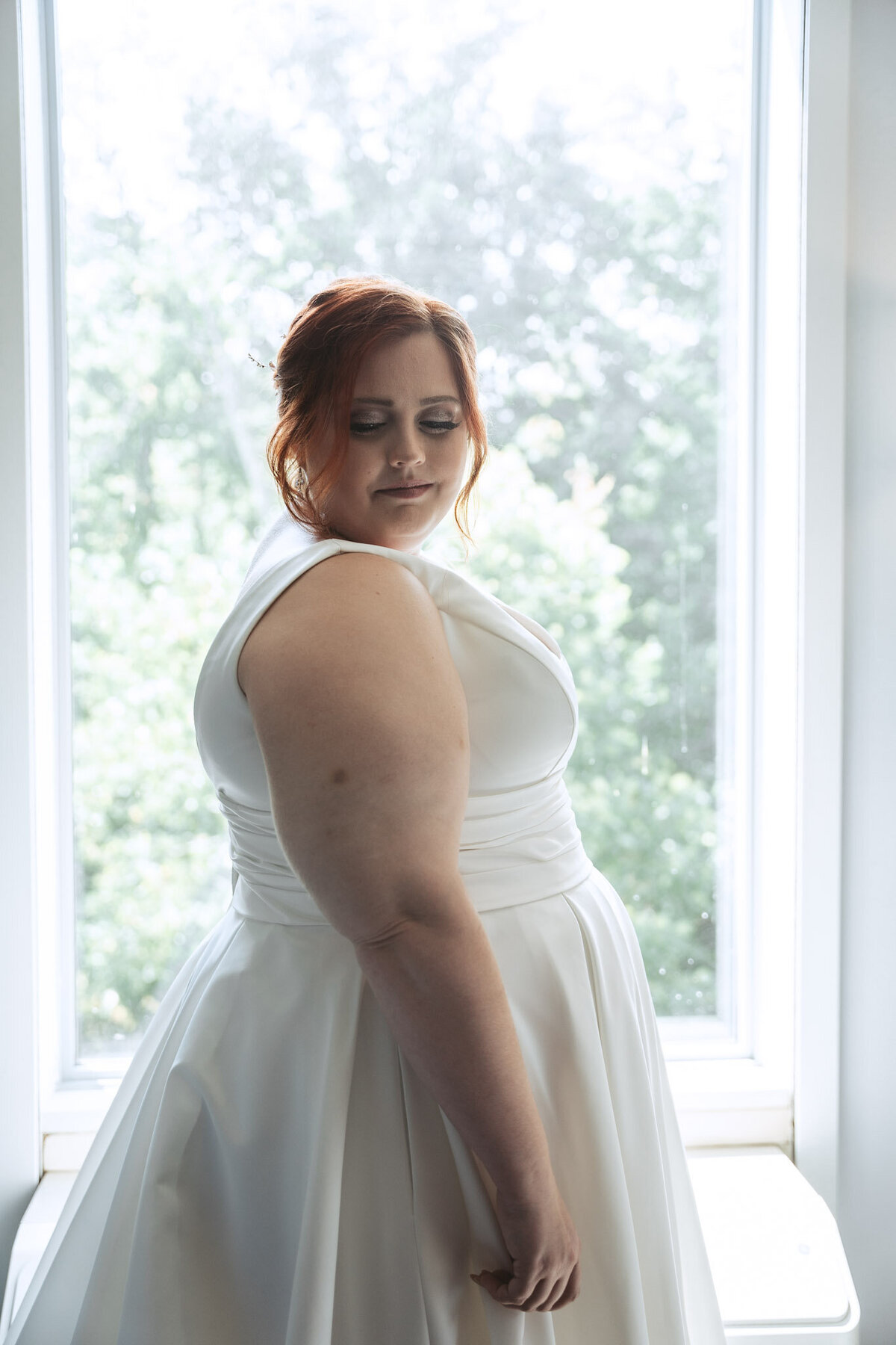 Back lit bride - Baltimore wedding photography