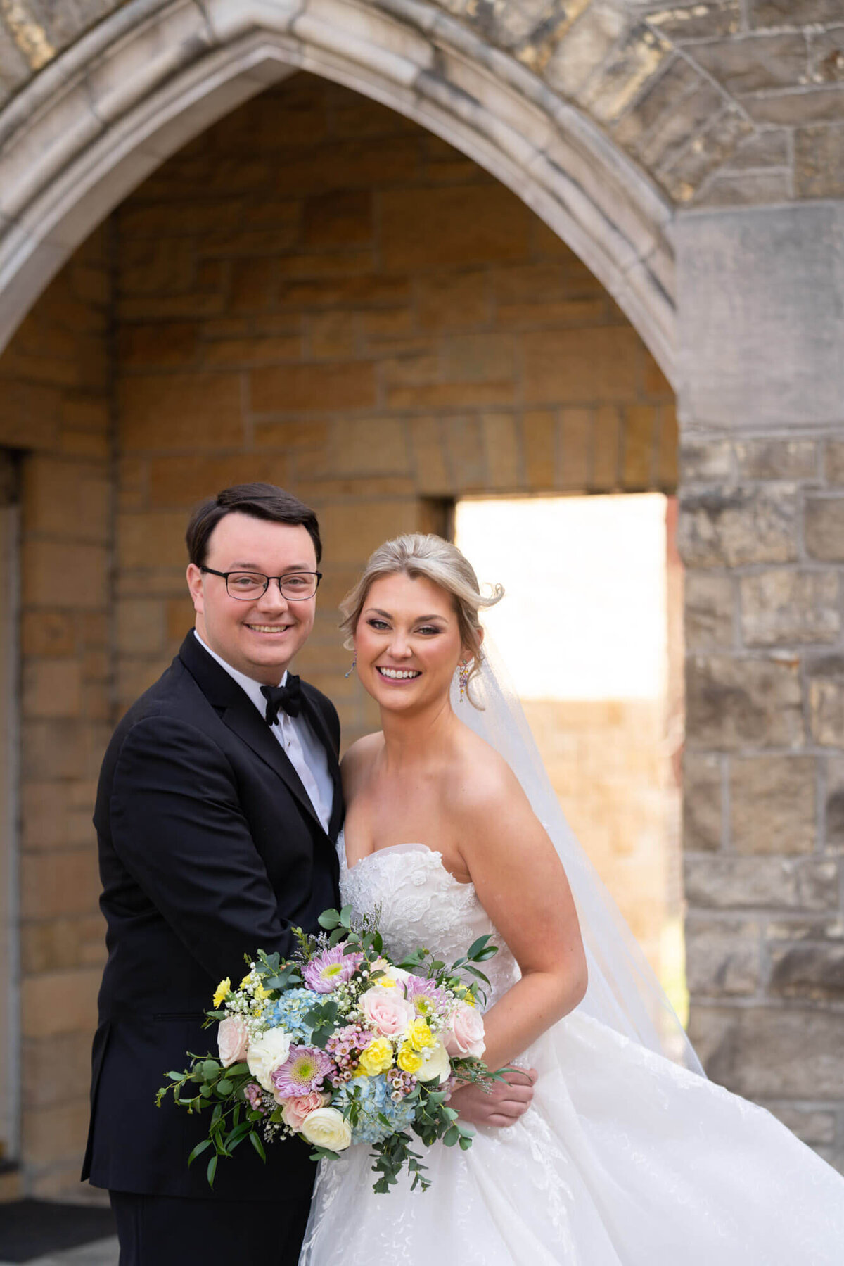 classic-couple-portrait-catholic-church-4