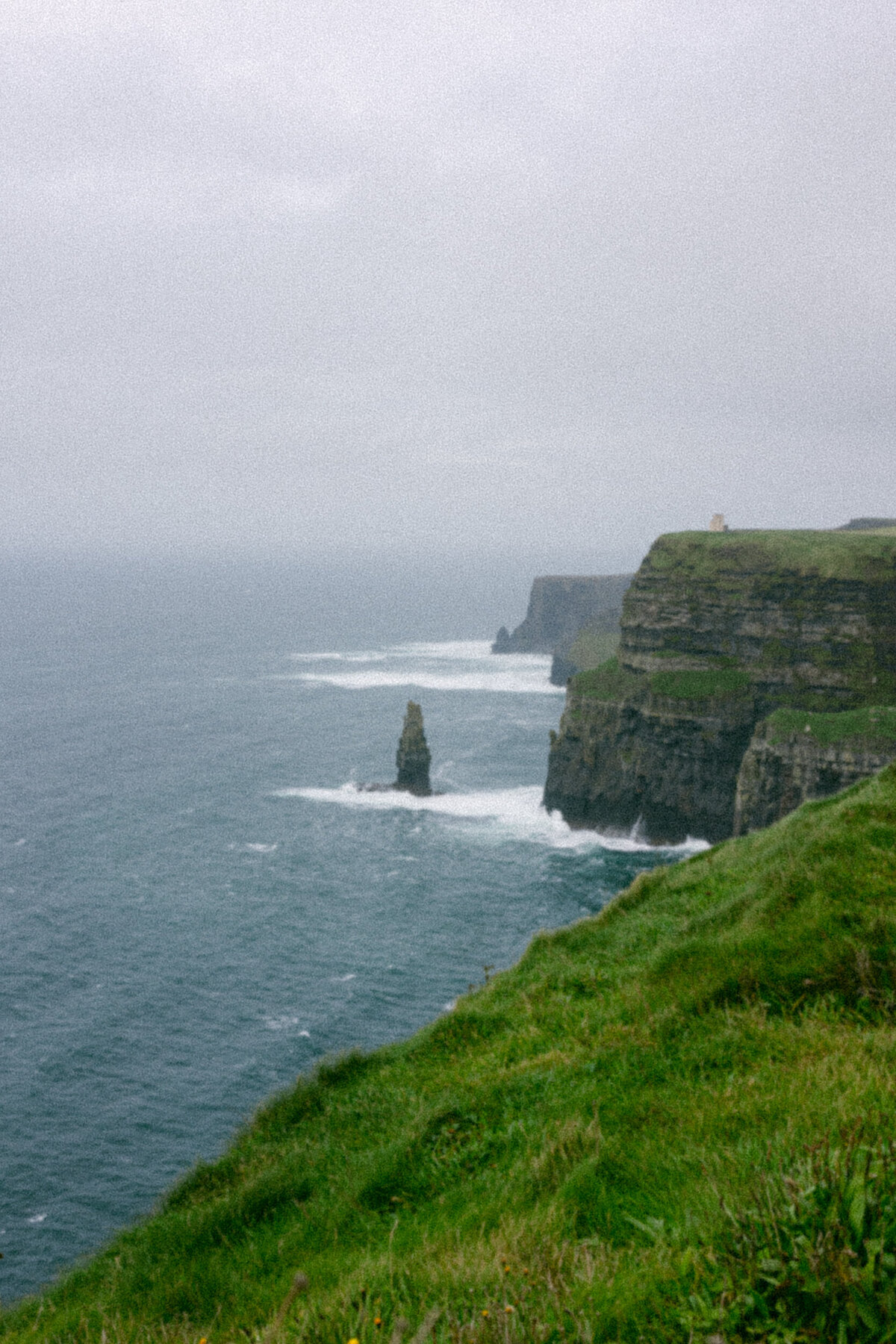 Jayce-Keil-london-paris-ireland-wedding-photography-cliffs-of-mohr-1