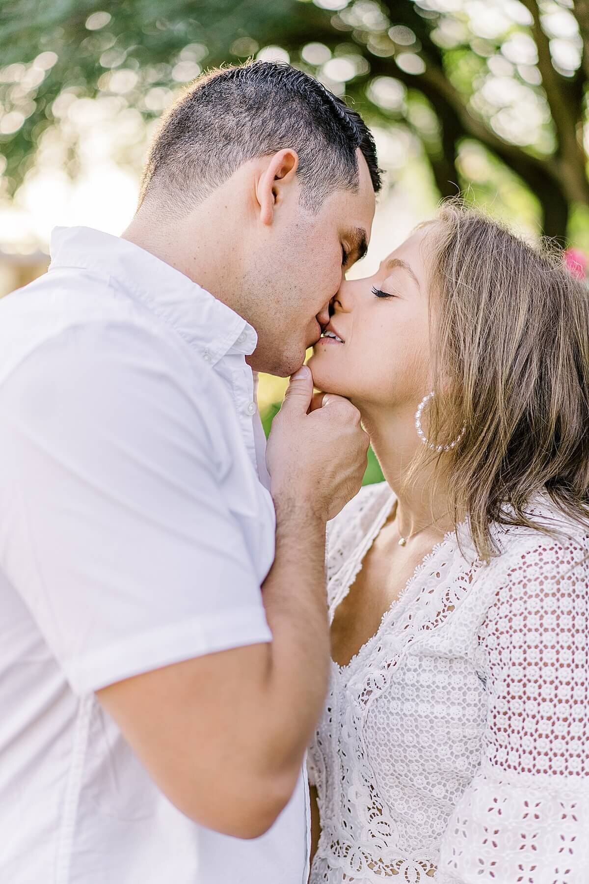 McGovern-Centennial-Gardens-Hermann-Park-Engagement-Session-Alicia-Yarrish-Photography_0006
