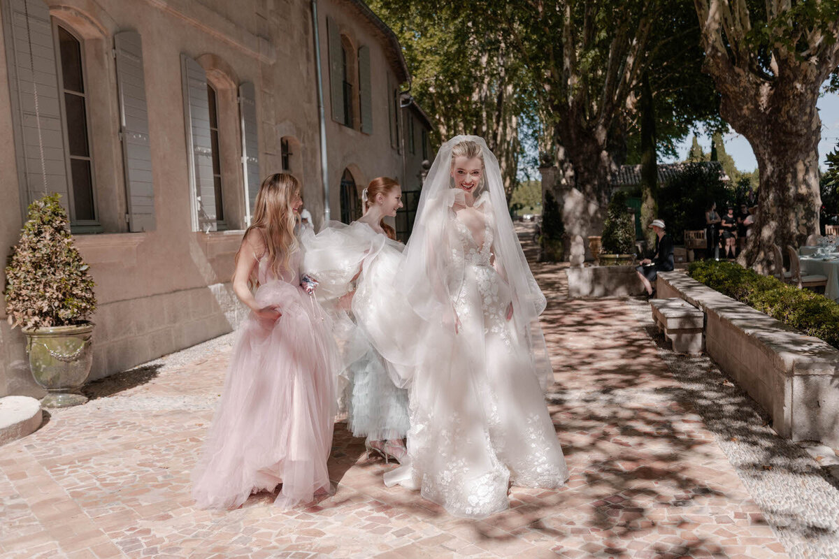 Flora_And_Grace_Provence_Domaine_De_Chalamon_Editorial_Wedding_Film_Photographer-187