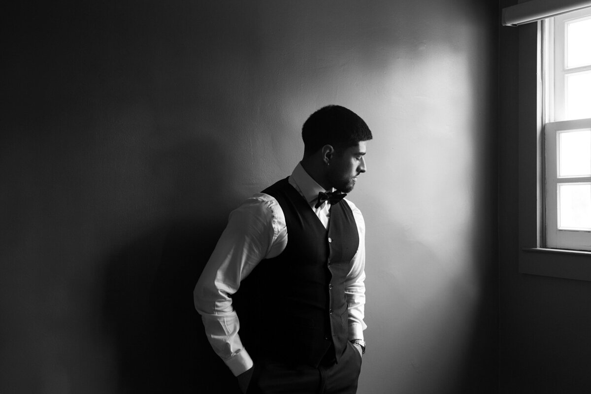 best afforadable elopement and wedding photographer in new york city and new jersey mamaroneck beach and yacht club ceremony and reception-7