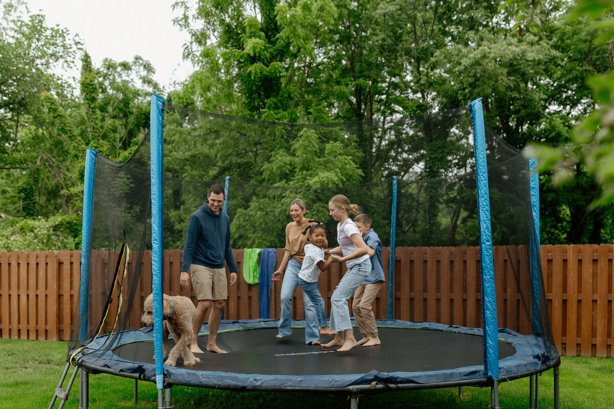 meg-thompon-photography-fort-wayne-family-session-johnson-2025-29