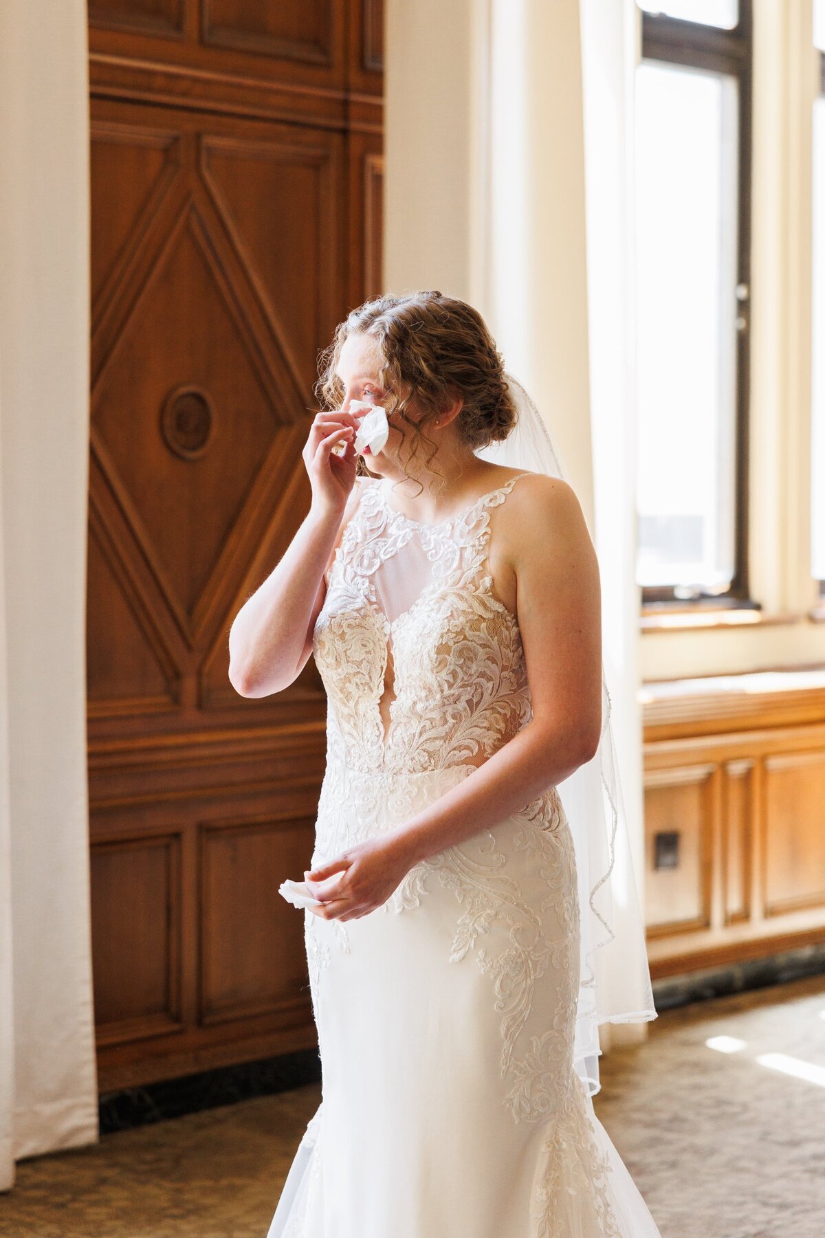 05-grand-rapids-city-flats-hotel-wedding