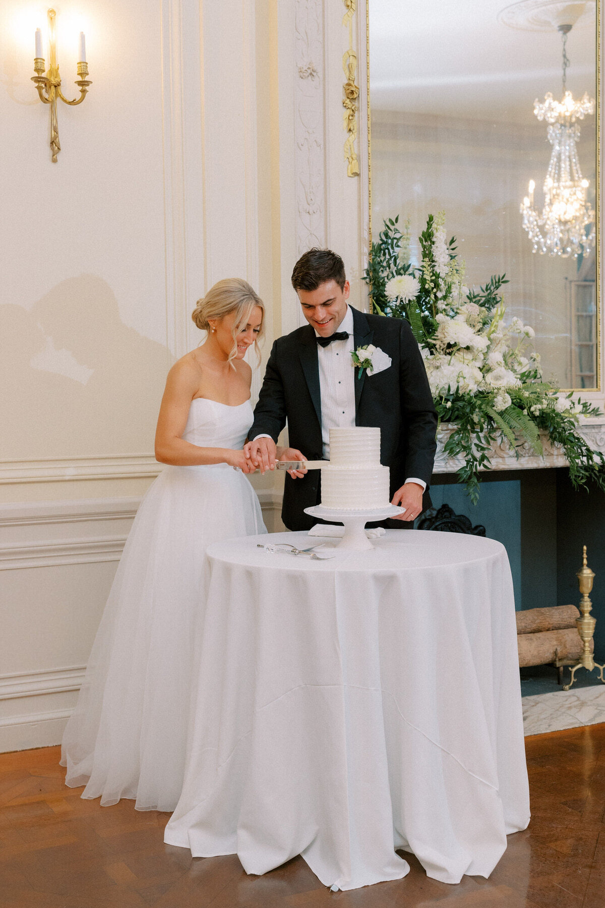Glen Manor RI Wedding-Halie Child Photography-61