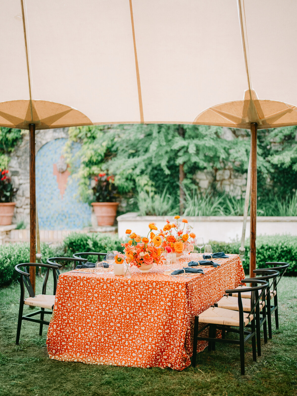 commodore-perry-estate-wedding-colorful