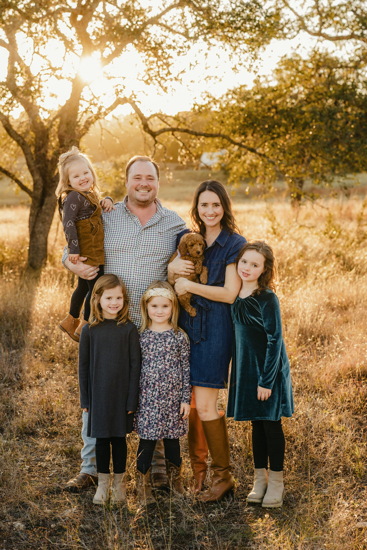 family-with-four-daughters